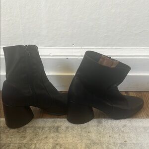 Black Ankle Boots made in Spain